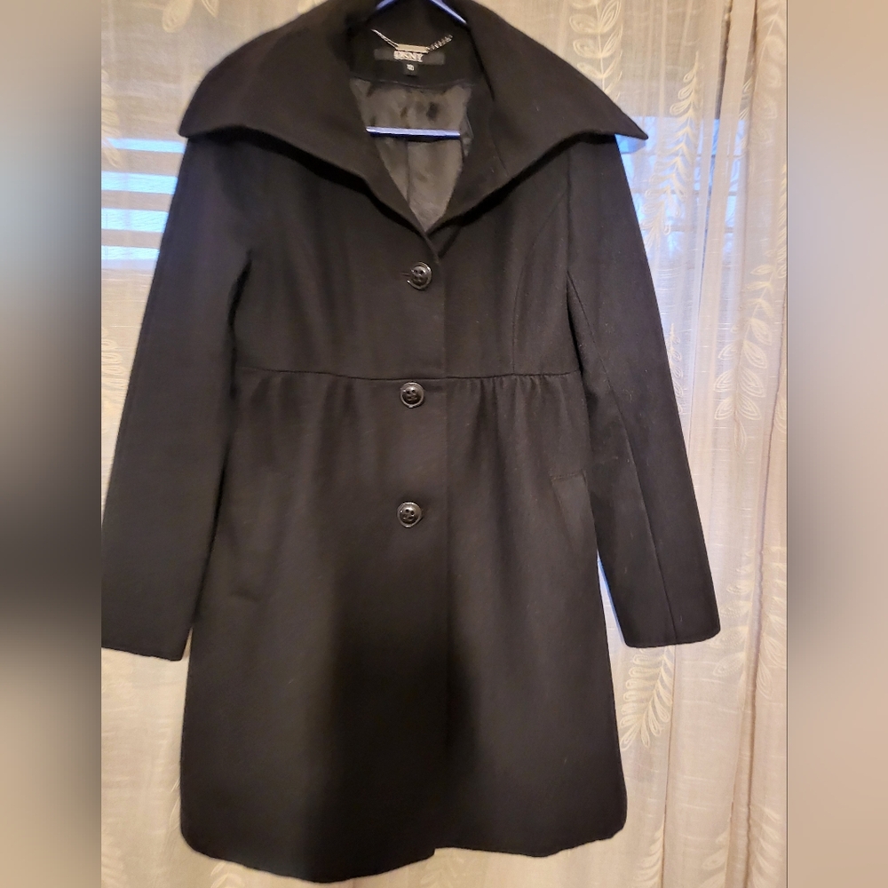 DKNY Womens Wool Blend Baby Doll Coat -EUC-Runs Small